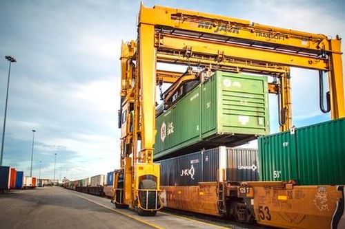 'Chắp cánh' logistics cho nông sản Việt thâm nhập sâu thị trường Trung Quốc