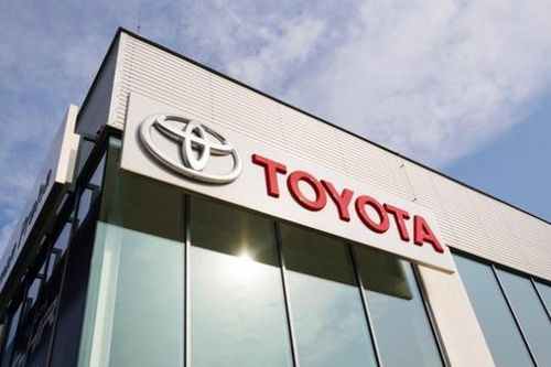 Toyota gọi sửa chữa hơn 300 nghìn xe do lỗi hộp số