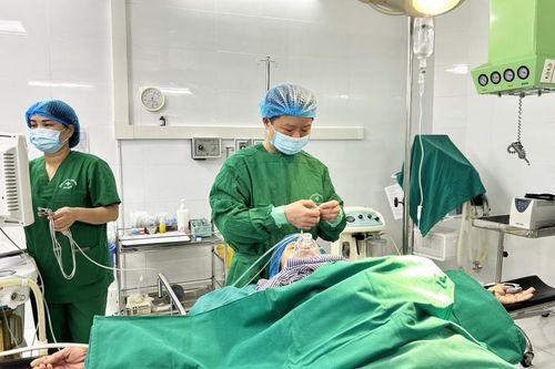 Bác sĩ tận tâm với nghề