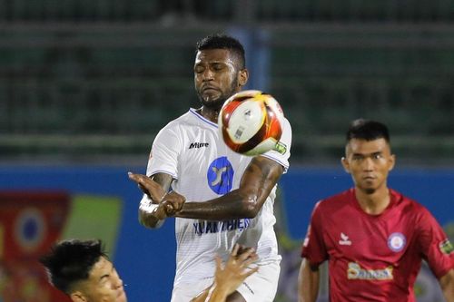 CLB Nam Định gạch tên ngoại binh từng là mục tiêu của Man Utd