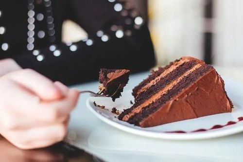 10 nguyên nhân khiến răng ố vàng