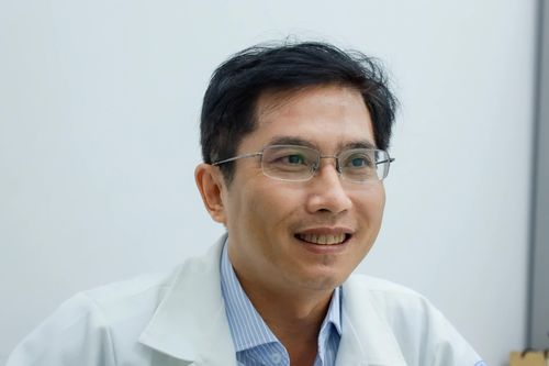 Khi bác sĩ làm nghề 'vá tim'