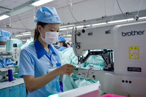 Không có đơn hàng, doanh nghiệp dệt may TP.HCM phải bán gần 8 ha đất