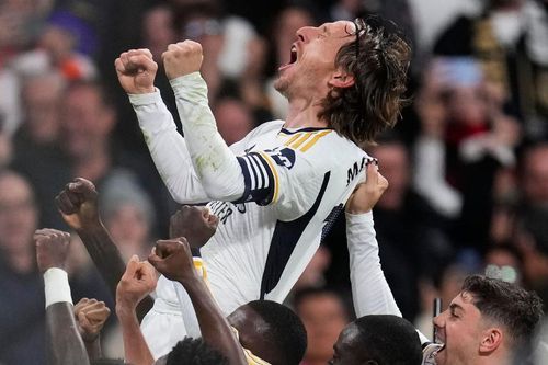 Đừng rời xa Real, Luka Modric!