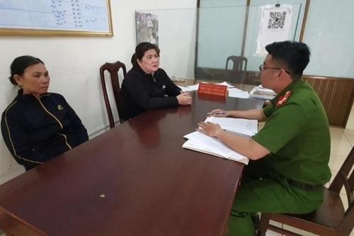Làm riêng nhưng 'dính' chung