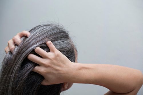 Những chế độ ăn uống cực kỳ đơn giản này khiến tóc đen trở lại