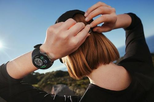 OnePlus Watch 2 trình làng với pin 100 giờ, chạy Wear OS 4, giá 7.38 triệu đồng