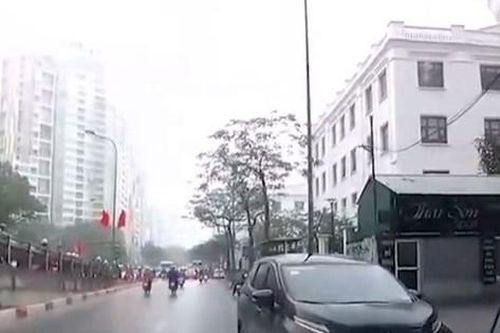 Tài xế ô tô chạy ngược chiều, dọa đánh người đi đường bị xử phạt