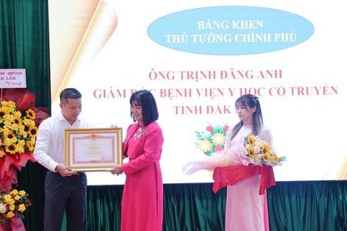 Giám đốc một bệnh viện ở Đắk Lắk được Thủ tướng tặng bằng khen