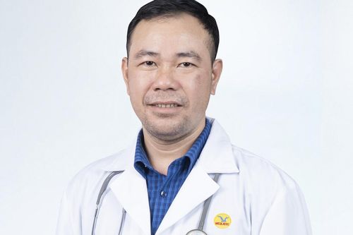 Tinh thần 'sẵn sàng cả ngày đêm' của bác sĩ ngoại khoa