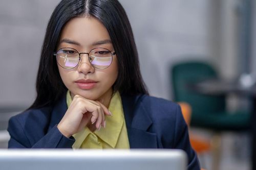 5 tự vấn cần thiết cho 'ma mới'