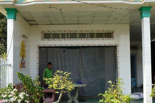Đồng Tháp: Hàng chục hộ dân khổ sở vì phải sống chung với bụi từ nhà máy xay xát