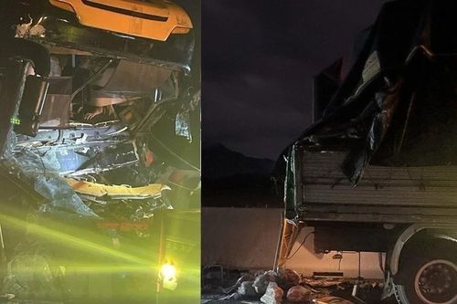 Xe khách va chạm xe tải trên cao tốc Nha Trang-Cam Lâm khiến 2 người tử vong
