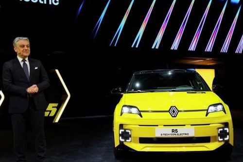 Các nhà sản xuất ôtô EU sẽ không cấm xe sử dụng nhiên liệu hóa thạch từ 2035
