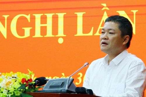 Phê chuẩn Phó Chủ tịch Ủy ban Nhân dân hai tỉnh Gia Lai và Quảng Bình