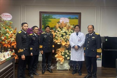 Tri ân sự đóng góp của các y, bác sỹ, cán bộ quản lý ngành Y tế