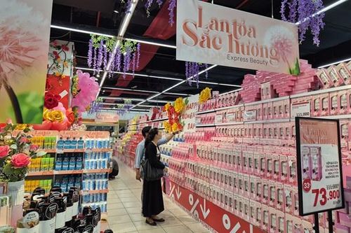 LOTTE Mart khuyến mãi lớn dịp Quốc tế phụ nữ 8/3