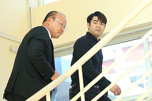'Ông Park chỉ muốn làm HLV tạm quyền của Hàn Quốc'; Hoàng Anh Gia Lai chính thức sở hữu Bùi Tiến Dũng
