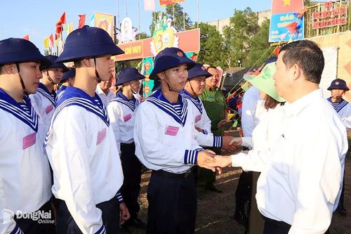 Tuổi trẻ Đồng Nai sẵn sàng lên đường bảo vệ Tổ quốc