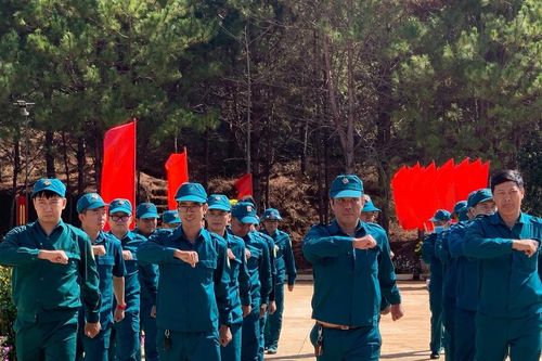 Pleiku: Luyện tập đội ngũ chuẩn bị lễ ra quân huấn luyện năm 2024