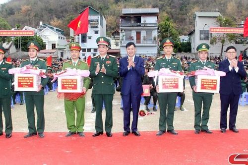 Tưng bừng Ngày hội tòng quân