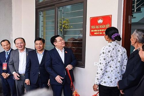 Bắc Giang: Vận động, hỗ trợ xây dựng xóa nhà tạm, nhà dột nát cho hộ nghèo, hộ cận nghèo và hỗ trợ gia đình người có công