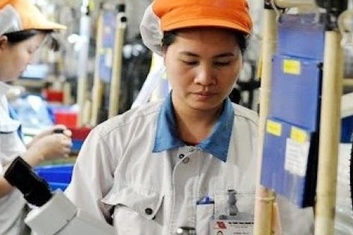 Vốn đầu tư 'rót' mạnh vào Việt Nam trong khi dòng đầu tư toàn cầu trì trệ