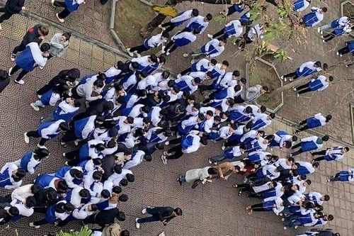 Sở Giáo dục và Đào tạo Thanh Hóa yêu cầu xác minh thông tin nam sinh lớp 10 tử vong tại trường học