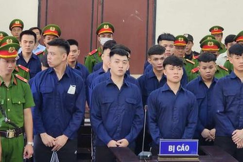 Vụ bắn nhau trước quán karaoke XO: Hoãn xét xử vì đại diện bị hại vắng mặt