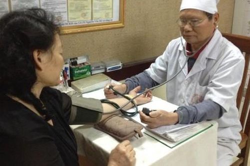 Người thầy thuốc đam mê với... bệnh giun sán