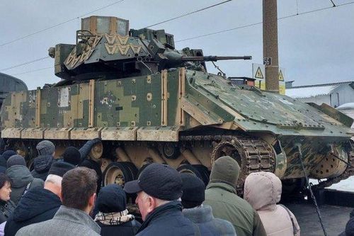 Nga đưa xe chiến đấu bộ binh M2A2 Bradley tịch thu tại Ukraine về nước