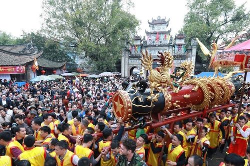Bài trừ mê tín 'khoác áo' tâm linh