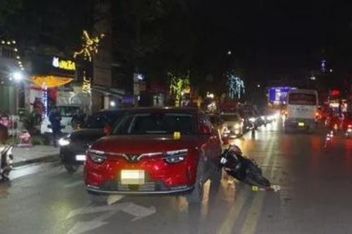 Tai nạn giao thông mới nhất 28/2/2024: Sau va chạm, 1 cô gái tử vong