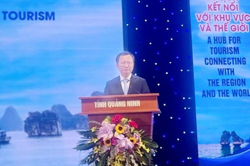 Quảng Ninh phấn đấu trở thành trung tâm du lịch quốc tế
