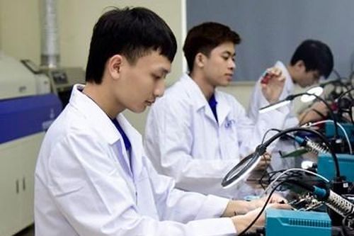 Cơ hội để phát triển ngành công nghiệp bán dẫn