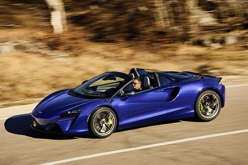 McLaren Artura Spider từ 6,9 tỷ đồng, chạy 33 km không 'uống' xăng