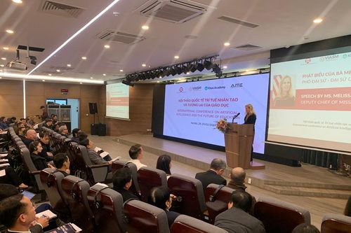 Các nhà khoa học bàn về trí tuệ nhân tạo và tương lai của giáo dục