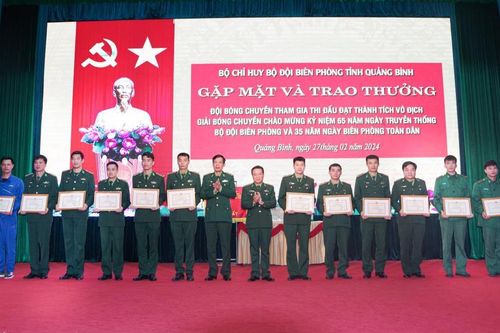 BĐBP Quảng Bình tuyên dương đội bóng chuyền đạt thành tích xuất sắc tại Hội thao bóng chuyền phong trào trong BĐBP