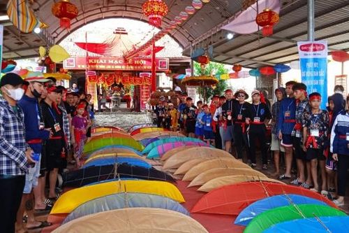 Lễ hội thả diều Bá Dương Nội là di sản văn hóa phi vật thể quốc gia