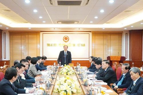 Tuyên truyền, động viên cựu chiến binh tiếp tục cống hiến cho sự nghiệp xây dựng, bảo vệ Tổ quốc