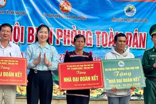 Hướng về biên giới bằng những việc làm cụ thể