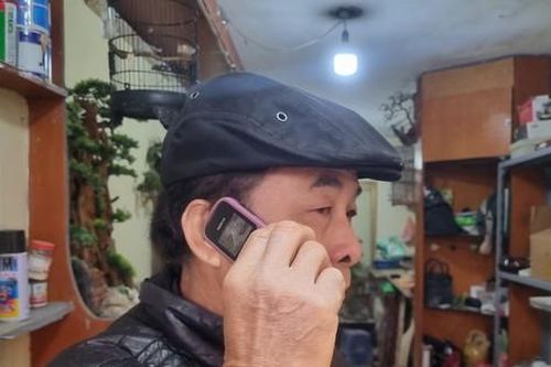 Nhiều người tiếc nuối, lo lắng vì sắp phải bỏ điện thoại 'cục gạch'