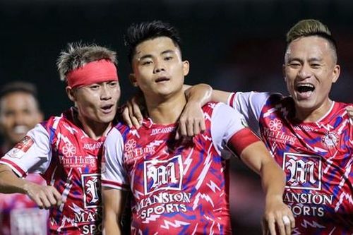 CLB TPHCM chấm dứt chuỗi trận tệ hại với màn ngược dòng ngoạn mục trước Bình Định