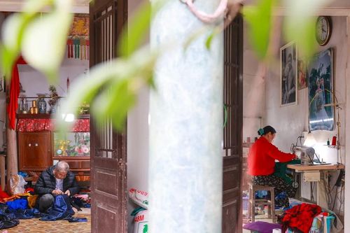 Ngôi làng nghìn năm tuổi lưu giữ vẻ đẹp áo dài Việt Nam ở Hà Nội