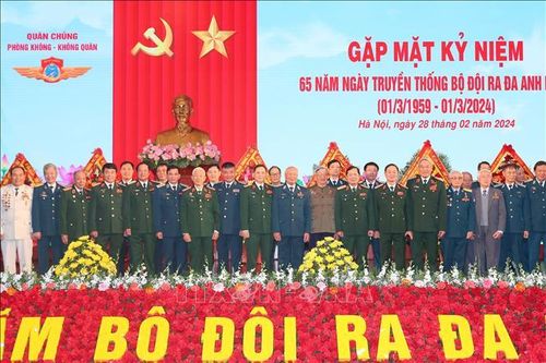 Gặp mặt kỷ niệm 65 năm Ngày truyền thống Bộ đội Ra đa Anh hùng