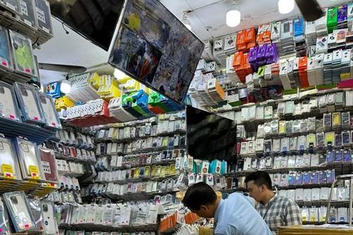 Phát hiện nhiều sai phạm tại cửa hàng phụ kiện Phương Anh, Đại Hào