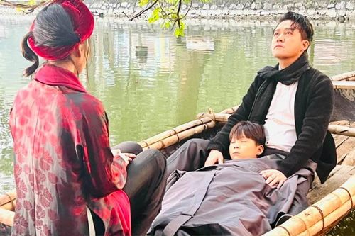 Đào, phở và piano so sánh với phim Hollywood, Tuấn Hưng có phản ứng chú ý