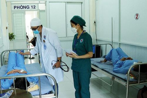 Nỗ lực chăm sóc sức khỏe Nhân dân