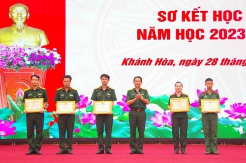 Trường Sĩ quan Thông tin sơ kết học kỳ 1, năm học 2023 - 2024