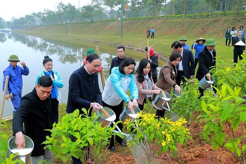 Phát động Tết trồng cây và phong trào 'Phụ nữ Đất Tổ chung tay giữ gìn, bảo tồn di sản văn hóa'